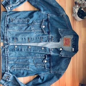 Vintage Levi’s Jean jacket